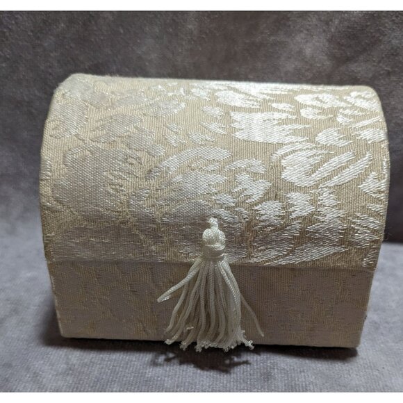 Glass Angel Worry Box - Picture 5 of 8